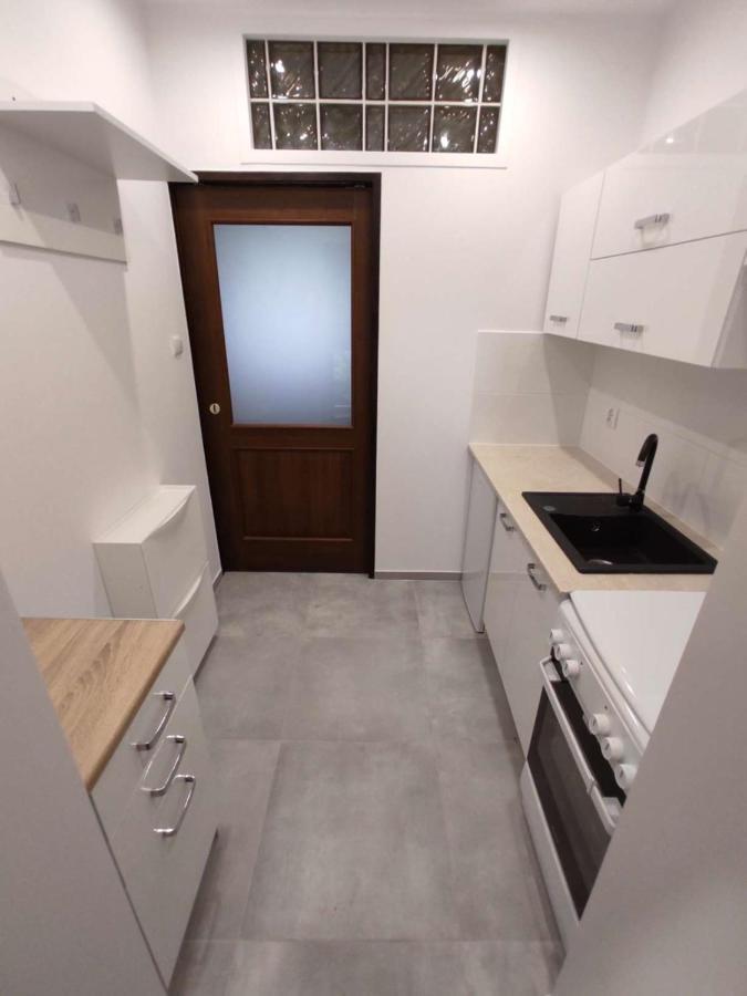 Obok Szczesliwej 7 Apartamento Gliwice Exterior foto